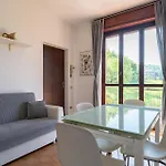Jasmine Lilla - In With Terrace * Lierna